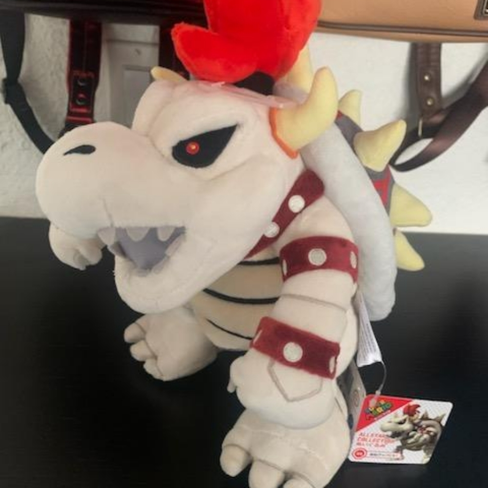 Super Mario Dry Bowser Plush. Original. NWT.